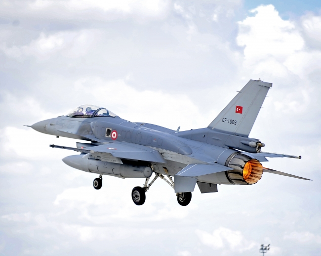 Türk SİHA'ların atabildiği mühimmat çeşitliliği, savaş uçaklarının kullanımını da doğrudan etkileyecek.
